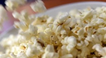 الإكثار من فشار الميكروويف.. كيف يؤثر على صحتك؟ الإكثار من فشار الميكروويف.. كيف يؤثر على صحتك؟