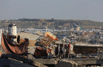 الاحتلال يوسع الخط الأصفر في عمق غزة وينسف عشرات المباني خارجه الاحتلال يوسع الخط الأصفر في عمق غزة وينسف عشرات المباني خارجه