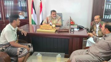 محافظ البيضاء يلتقي إدارة نادي شباب البيضاء