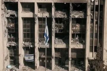 نتنياهو يفر من إسرائيل مع إخلاء كبرى القواعد بالخليج.. أمريكا تتجه لقصف إيران مع نجاحها باستعادة الاستقرار