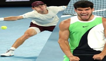 ألكاراز يتلاعب بـ