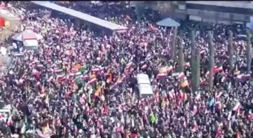 التظاهرات المليونية في إيران.. رد ساحق وموقف رادع وتأكيد على تمسك الشعب بالنظام ووعيه بالمؤامرات