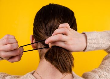 أسباب تقصف الشعر وعلاجه