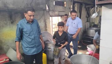 أطعمة مبيتة ومشروبات منتهية.. صحة البيئة تضرب بيد من حديد في منصورة عدن