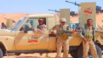 درع الوطن تمنع من تسلم عدن.. والانتقالي يتحصن في معسكرات الرئاسي و الدفاع درع الوطن تمنع من تسلم عدن.. والانتقالي يتحصن في معسكرات الرئاسي و الدفاع