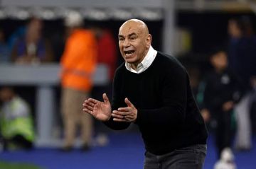 الاتحاد المصري لكرة القدم يجدد الثقة لمدرب المنتخب حسام حسن الاتحاد المصري لكرة القدم يجدد الثقة لمدرب المنتخب حسام حسن