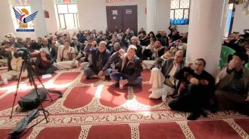 فعالية لمكتب الاقتصاد والصناعة في أمانة العاصمة بعيد جمعة رجب فعالية لمكتب الاقتصاد والصناعة في أمانة العاصمة بعيد جمعة رجب