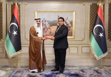 سفير الإمارات يقدم أوراق اعتماده إلى رئيس المجلس الرئاسي الليبي