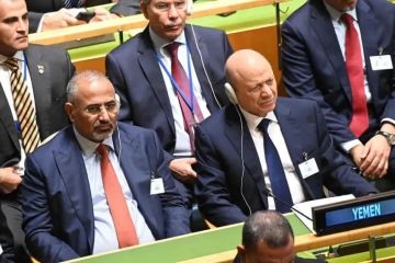 ضربة معلم.. الرئيس العليمي يقلب الطاولة على عيدروس الزبيدي بضربة حاسمة