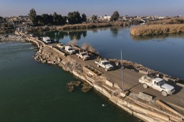 السلطات السورية تنشر قواتها في مناطق سيطرة الأكراد السلطات السورية تنشر قواتها في مناطق سيطرة الأكراد