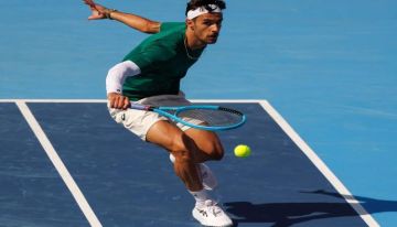 موسيتي يصطدم بروبليف في نصف نهائي هونج كونج