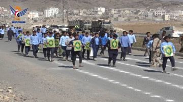 صنعاء.. عرض طلابي في مديرية سنحان بالذكرى السنوية لشهيد القرآن