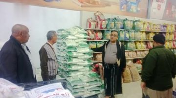 تدشين حملة للرقابة على الأسواق والمحال التجارية والمخابز في تعز تدشين حملة للرقابة على الأسواق والمحال التجارية والمخابز في تعز