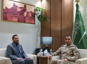 قائد القوات المشتركة يستقبل محافظ عدن ويبحثان مستجدات الأوضاع الأمنية والخدمية