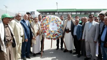 قيادة وزارة النقل والأشغال تزور أضرحة الشهداء الصماد والرهوي والغماري