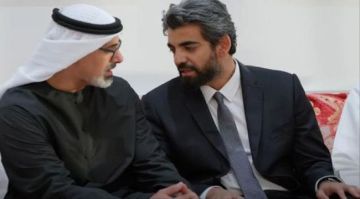 ولي عهد أبوظبي يؤدي العزاء في الزعيم الراحل علي البيض