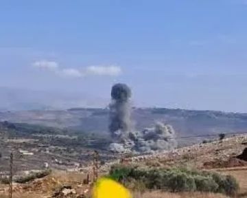 تصعيد جديد على الحدود اللبنانية.. إسرائيل تشن غارات على مواقع حزب الله