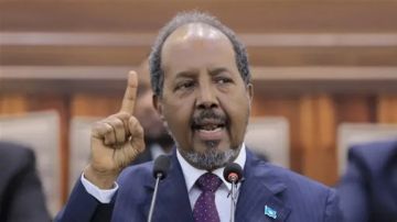 رئيس الصومال يقود تحركا دبلوماسيا ضد مخطط نتنياهو رئيس الصومال يقود تحركا دبلوماسيا ضد مخطط نتنياهو