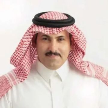 أول تعليق للسفير السعودي محمد آل جابر على حل المجلس الانتقالي الجنوبي