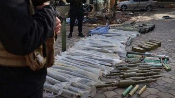 الأمن السوري يحبط محاولة تهريب أسلحة لداخل لبنان الأمن السوري يحبط محاولة تهريب أسلحة لداخل لبنان