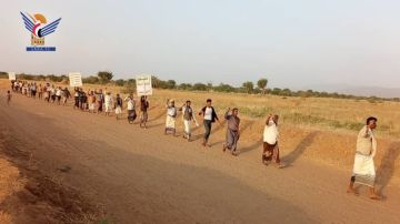 مسيرات لخريجي دورات طوفان الأقصى في عدد من مديريات الحديدة