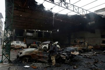 الجيش السوري يرسل تعزيزات إلى الشرق من مدينة حلب بعد مطالبة القوات الكردية بإخلاء نقاط سيطرتها