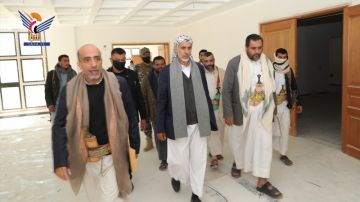 العلامة مفتاح يتفقد الأعمال التجهيزية لمبنى المجمع الحكومي لمحافظة صنعاء العلامة مفتاح يتفقد الأعمال التجهيزية لمبنى المجمع الحكومي لمحافظة صنعاء