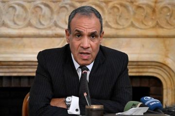 القاهرة تضع خارطة طريق لاستقرار اليمن.. عبد العاطي يبحث مع غروندبرغ سبل إنهاء التصعيد