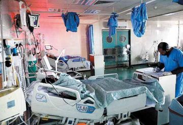 في غزة.. أمراض تنتشر وعلاج بالظن دون فحوصات مخبرية في غزة.. أمراض تنتشر وعلاج بالظن دون فحوصات مخبرية