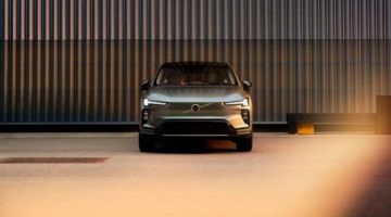 ما التقنية الجديدة التي تستخدمها فولفو في إنتاج EX60 لتقليل عدد الأجزاء؟ ما التقنية الجديدة التي تستخدمها فولفو في إنتاج EX60 لتقليل عدد الأجزاء؟