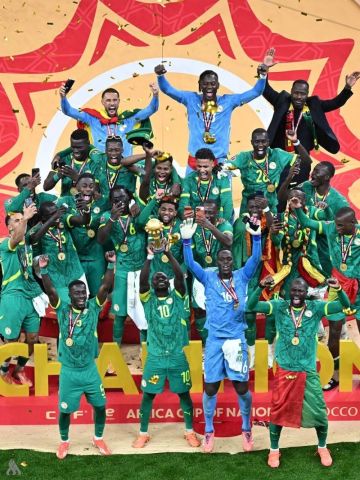 منتخب السنغال يتوج بلقب كأس أمم أفريقيا بعد تغلبه على نظيره المغربي