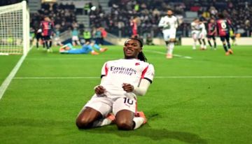 ميلان يحقق فوزا صعبا على كالياري ويعود لصدارة الدوري الإيطالي ميلان يحقق فوزا صعبا على كالياري ويعود لصدارة الدوري الإيطالي