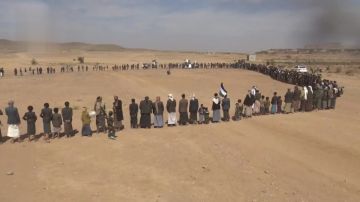 وقفة ومسير لخريجي دورات طوفان الأقصى في بني حشيش وقفة ومسير لخريجي دورات طوفان الأقصى في بني حشيش