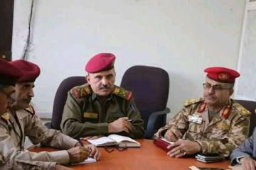 السعودية تفكك محور الإصلاح بتعز وتستثني فصائله بمأرب من المرتبات