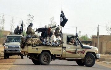 حضرموت الإمارات تشهر ورقة القاعدة في وجه السعودية