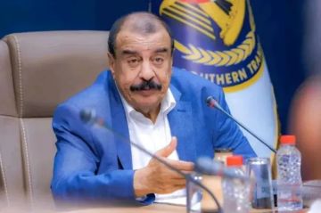 أحمد بن بريك يطلب من السعودية اعتماد رواتب لأعضاء الجمعية الوطنية المنحلة بعد إغلاق مقرها في عدن