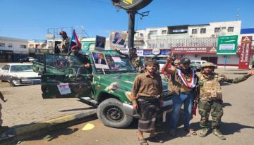 انتشار قوات حراسة الرئيس عيدروس الزبيدي في ساحة العروض استعدادا للمليونية بعدن