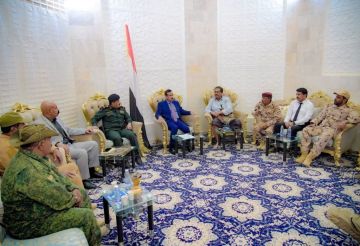 ابن الوزير يبلغ فصائل الانتقالي بالمغادرة مع استعداد درع الوطن لاستلام شبوة ابن الوزير يبلغ فصائل الانتقالي بالمغادرة مع استعداد درع الوطن لاستلام شبوة