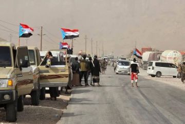 موكب أبناء شبوة ينطلق إلى عدن للمشاركة بمليونية الثبات موكب أبناء شبوة ينطلق إلى عدن للمشاركة بمليونية الثبات