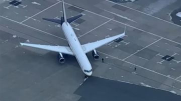 طائرة تقل الرئيس الفنزويلي تصل نيويورك تمهيدا لمحاكمته