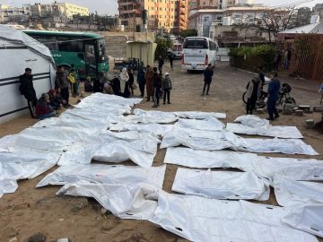 الدفاع المدني بغزة:انتشال ونقل 37 من جثامين لشهداء من أرض أهل بحي الدرج وسط القطاع الدفاع المدني بغزة:انتشال ونقل 37 من جثامين لشهداء من أرض أهل بحي الدرج وسط القطاع