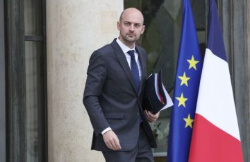 فرنسا: العملية الأمريكية بفنزويلا واعتقال رئيسها يتعارضان مع القانون الدولي فرنسا: العملية الأمريكية بفنزويلا واعتقال رئيسها يتعارضان مع القانون الدولي