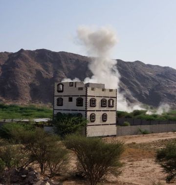 غارات تستهدف كبرى المعسكرات الإماراتية بشبوة مع رفض محافظها خططا سعودية لتقسيم ثلاثي