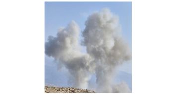 لبنان: العدو الإسرائيلي يستهدف بقذيفتي دبابة أطرف عيترون ويفجر في تلة الحمامص