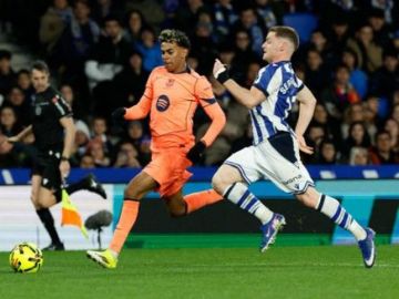 برشلونة يسقط أمام ريال سوسييداد بالدوري الإسباني