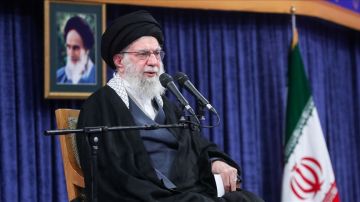 خامنئي يحمل واشنطن مسؤولية الاحتجاجات في إيران