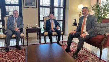 كواليس الاستثناء الأمريكي.. كيف استبعد حزب الإصلاح في اليمن من قائمة الإرهاب؟