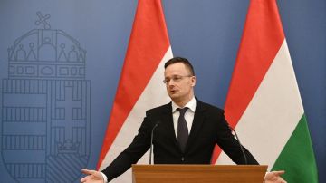 سيارتو: فرنسا وبريطانيا تعلنان بشكل غير مباشر الحرب على روسيا سيارتو: فرنسا وبريطانيا تعلنان بشكل غير مباشر الحرب على روسيا