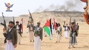 مناورة لخريجي دورات طوفان الأقصى بمنطقة أحماء ولد مسعود بصعدة