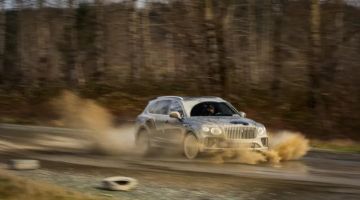 سيارات بنتلي الفاخرة تخوض تجربة رالي صادمة